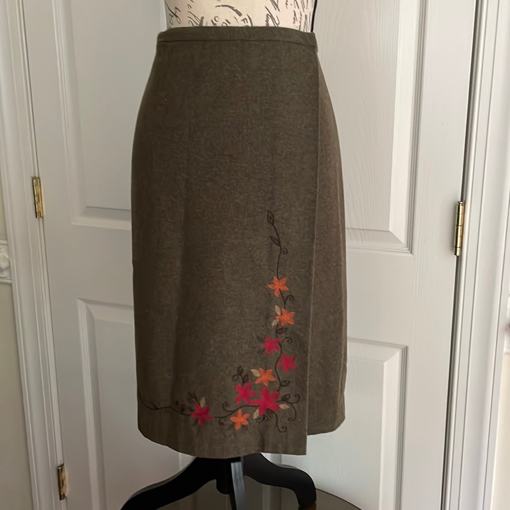 Ann Taylor skirt 5